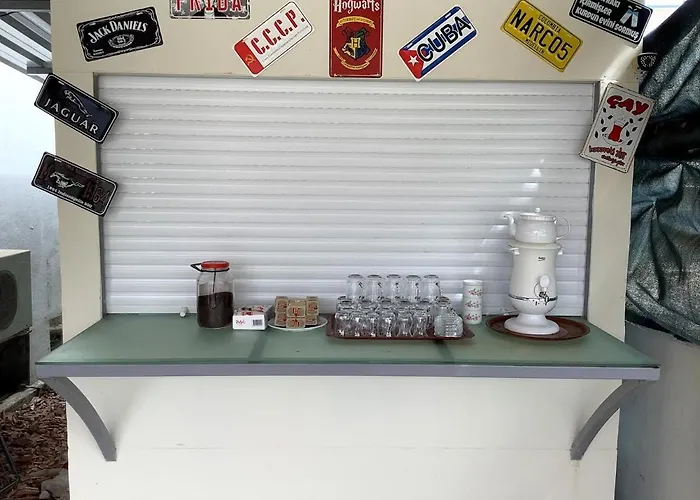 ホテル Kemer Hostel ケメル