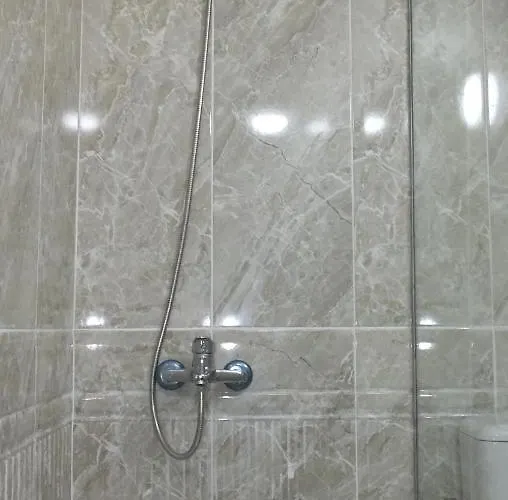 Kemer Hostel מלון 3*