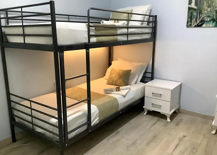 Kemer Hostel ホテル